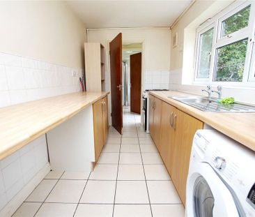 4 bedroom property to rent - Photo 2