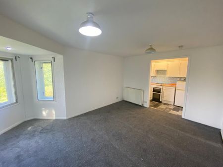 Robson Grove, Govanhill | £750 Monthly - Photo 2