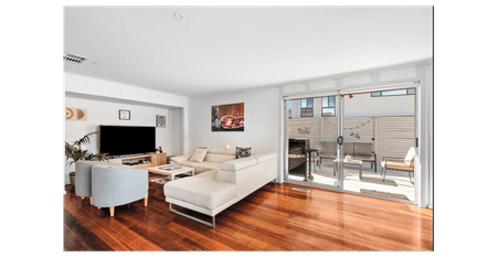 Four Bedroom Family Home in Quiet Court - Photo 3