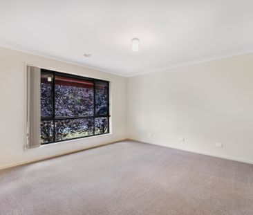 Spacious 4-Bedroom Family Home in Harrison - Perfect for Entertaining! - Photo 4