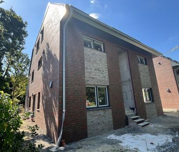 Geräumig und günstig! Neubau Maisonettewohnung mit großer Dachterra... - Foto 1