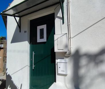 CasaT1 independente. Renovada. Junto ao Arrábida shopping. transpor... - Photo 6