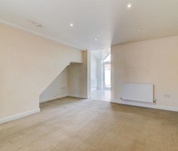 2 BED End of terrace house To rent - Photo 1