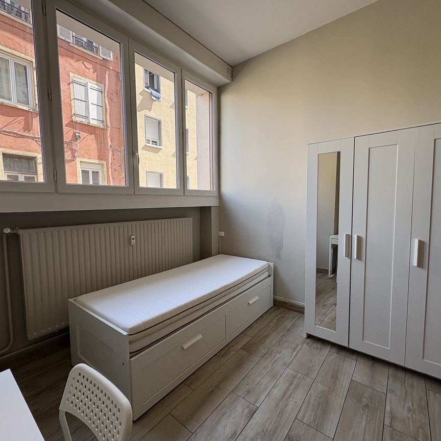 Location Appartement 1 pièce 17m² LYON 3ème - Photo 1