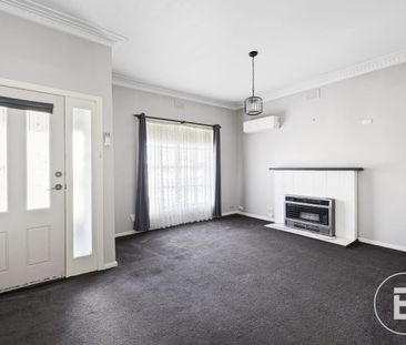 THREE BEDROOMS WITH FANTASTIC OUTDOOR SPACE - Photo 1