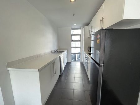 Central 2BR Apartment with Balcony! - Photo 5