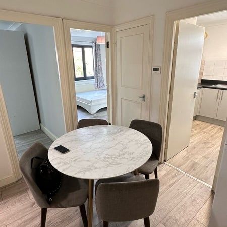 4 Bed Flat, Chamberlayne Road, NW10 - Photo 1