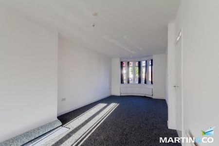 3 bedroom semi-detached house to rent - Photo 5