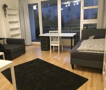 Großzügiges Appartment in Rheinnähe mit großem Balkon - Foto 1