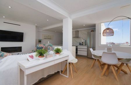 2 bedroom luxury penthouse for rent in Palma de Mallorca, Spain - Photo 4