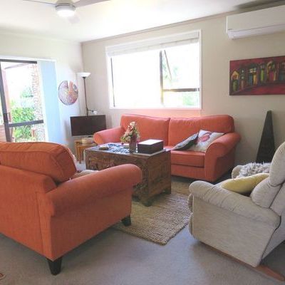 Small family home or retirement retreat - Photo 1