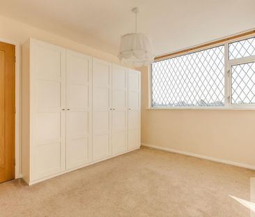 3 bedroom detached house to rent - Photo 6
