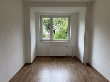 3 Zimmer und Einbauküche, fein - da zieh ich ein! - Foto 2