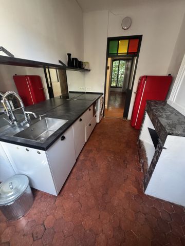 Beau T3 lumineux avec parking privé – Location meublée à Avignon - Photo 5