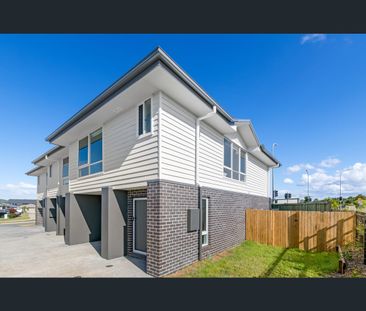 3/21 Gold Av, Yarrabilba, Qld 4207 - Photo 3