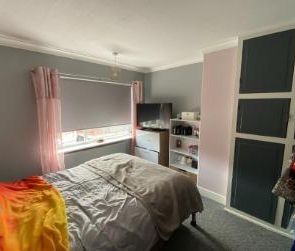 3 bedroom semi-detached house to rent - Photo 6