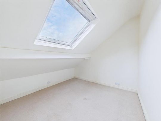 4 bedroom house to rent - Photo 1