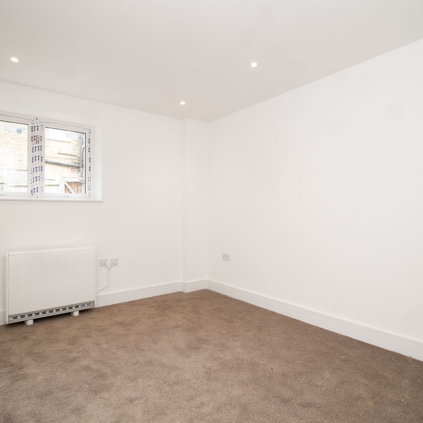 Cheltenham Road, London, SE15 - Photo 1