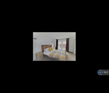 3 bedroom end of terrace house to rent - Photo 5