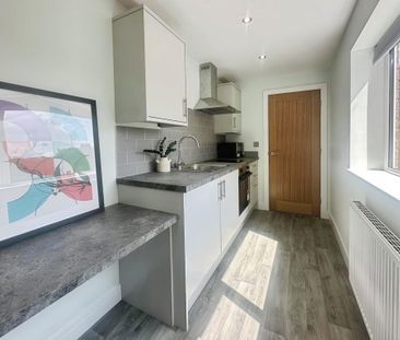 1 bedroom in a house share to rent - Photo 5