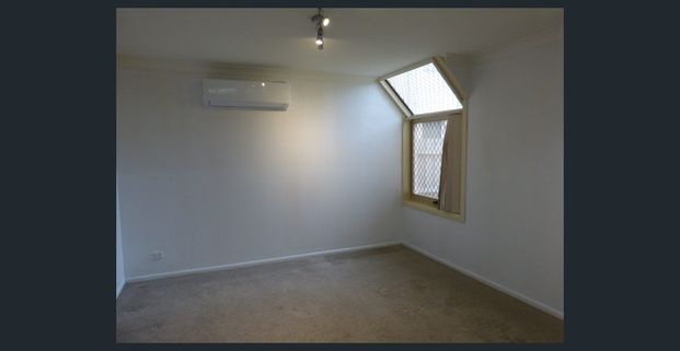 Walk to Station - Photo 1