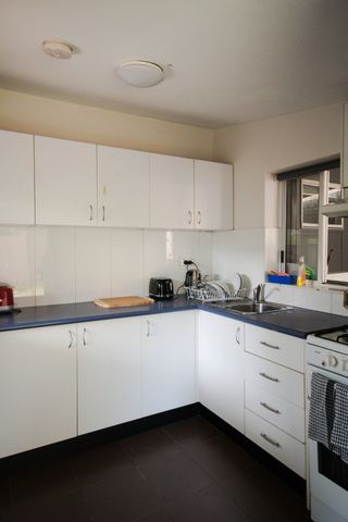 Petersham - Photo 4