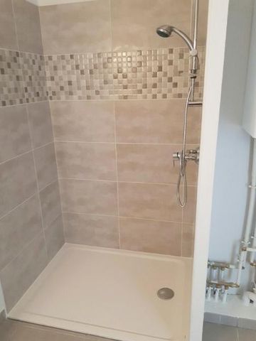 Location Appartement 2 pièces 41m² COLOMIERS 31770 - Photo 5