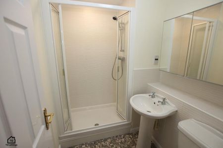 4 bedroom terraced house to rent - Photo 5