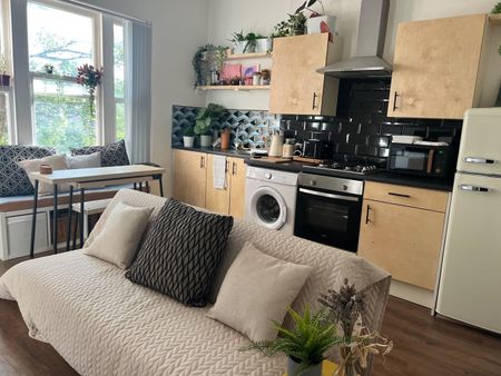 1 Bed Flat, Princes Rd, L8 - Photo 4