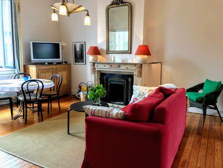 Flat in charming house - for rent - Photo 2