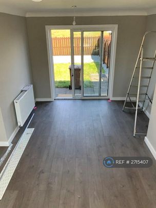 2 bedroom terraced house to rent - Photo 1