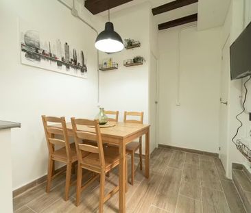 Carrer de la Lluna, Barcelona, Catalonia 08001 - Photo 4