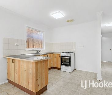 65 Willow Drive, Hampton Park VIC - Photo 6