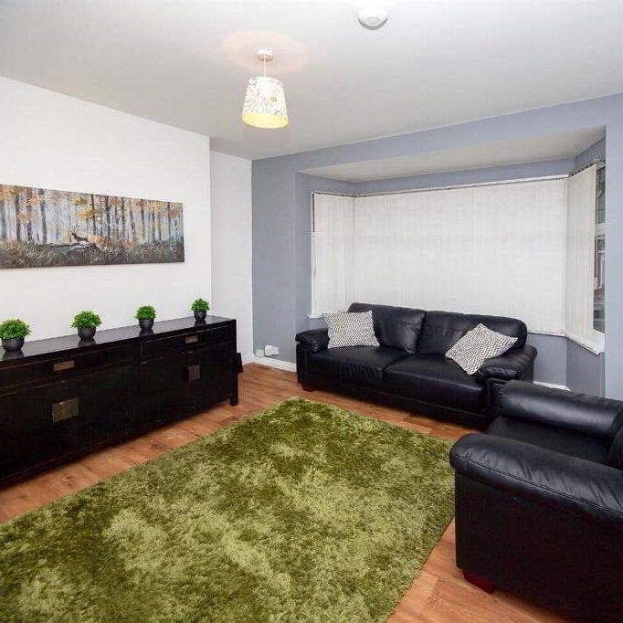 Room 3, 46 Wellesley Avenue, Belfast, BT9 6DH - Photo 1