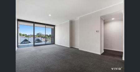 Modern Apartment Living in Mount Pleasant - Photo 2