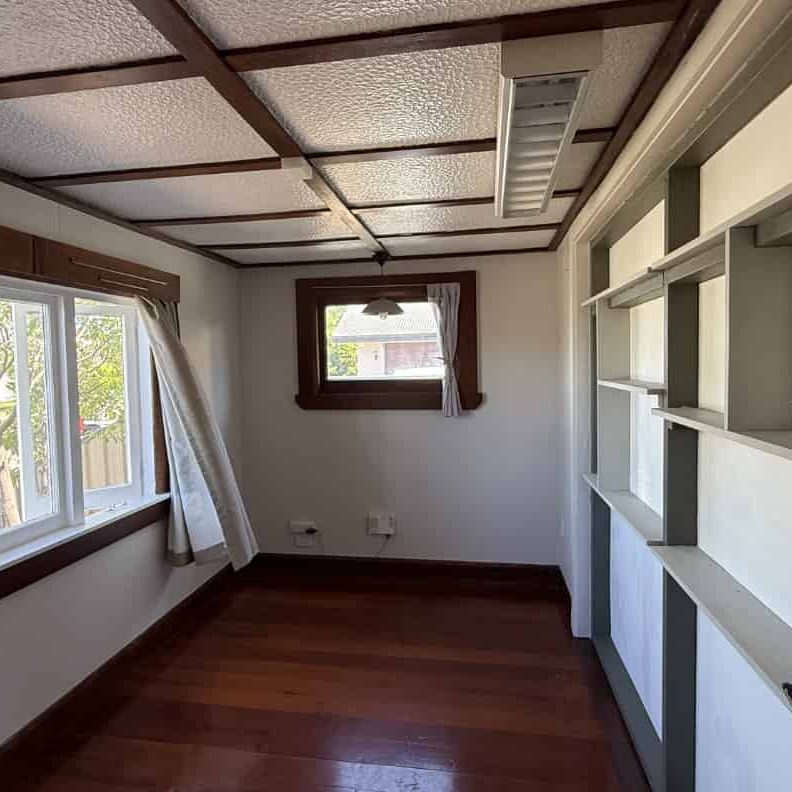 Character Charmer - Photo 1