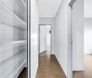 BEAUTIFUL FAMILY HOME WITH MODERN COMFORTS - Photo 1