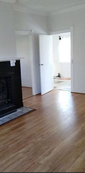 3 Badroom House in Blacktown Available for Lease - Contact Agent: 0420 588 804 - Photo 1