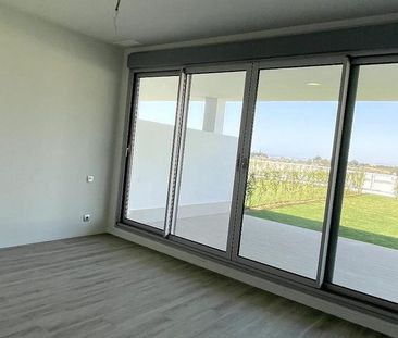 3 bedroom luxury Flat for rent in Estepona, Andalusia - Photo 6