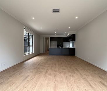 Brand New, Modern & Spacious Living - Photo 5