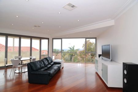 1/159 Moverly Road, South Coogee. - Photo 3