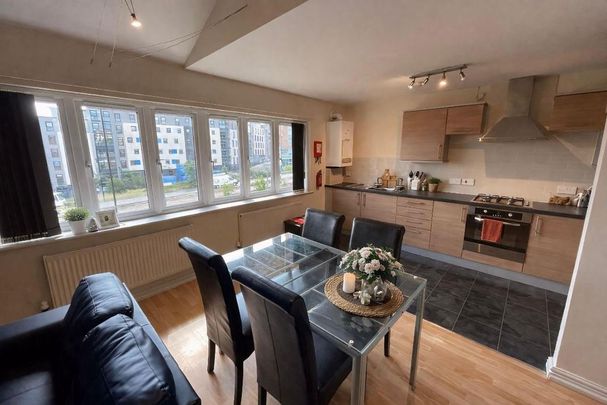 3 bedroom flat to rent - Photo 1