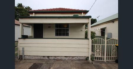 PLEASE DO NOT ATTEND THE PROPERTY BOOK YOUR ONLINE VIDEO TOUR – SEE THE EASY 5 STEP PROCESS BELOW. Please Register To Receive Your Video Tour Link. - Photo 5