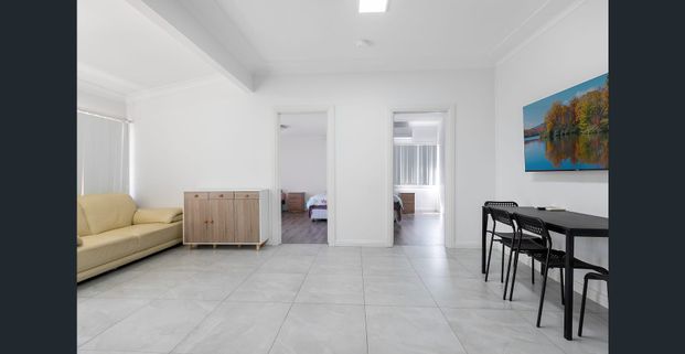 MODERN 2 BEDROOM GRANNY FLAT - WATER INCLUDED - Photo 1