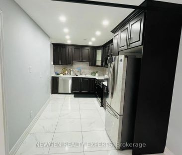 803 DEVERON CRESCENT W - Photo 5