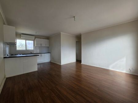 NEAT 2 BEDROOM UNIT - Photo 3