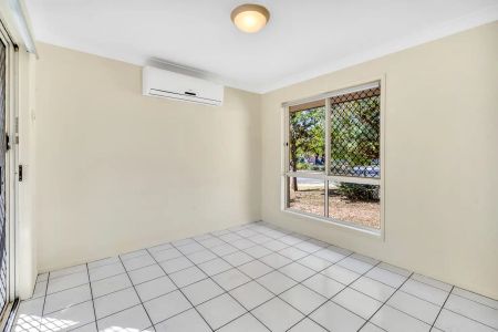 “Spacious Dual-Level Home with Outdoor Entertaining!” - Photo 4