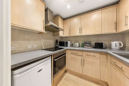 A lovely two bedroom flat on Devonshire Terrace - Photo 5