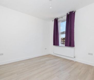 5 bedroom semi-detached house to rent - Photo 6