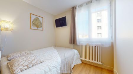 BERTHELOT P Roommate 4 Bedrooms at Lyon 8e - Photo 4